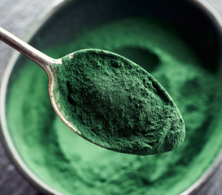 Highlighting Awesome Benefits of Spirulina for Menopause