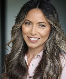 angela fernandez resized