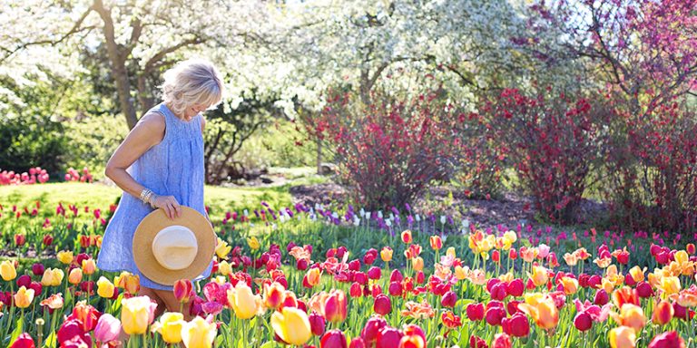 MenopauseandbioidenticalHormones 768x384